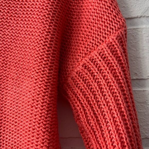Lightweight Coral Knit High Low Cropped Drop Shoulder Sweater S - Picture 8 of 13